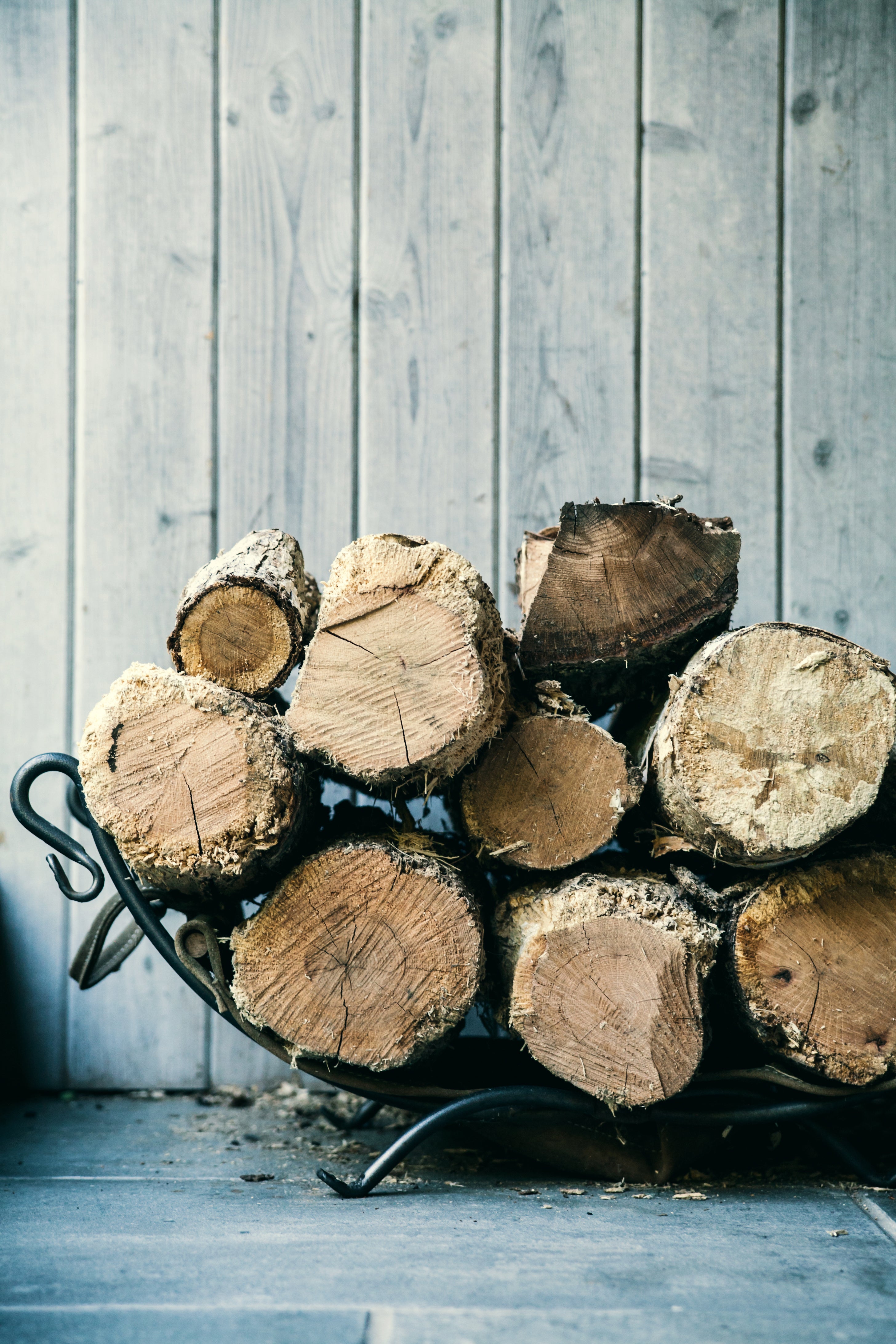 Choosing the right log basket for your fireplace