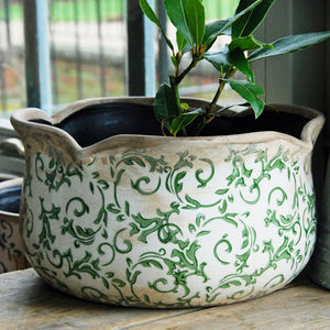 Green ceramic scallop indoor plant pot