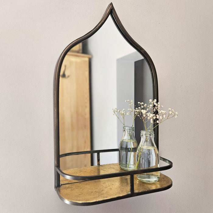 Arched wall mirror with shelf