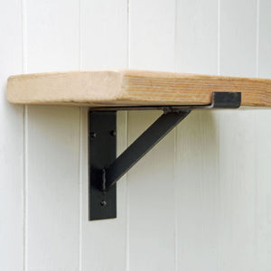Corbridge cast iron shelf bracket with scaffold shelf board