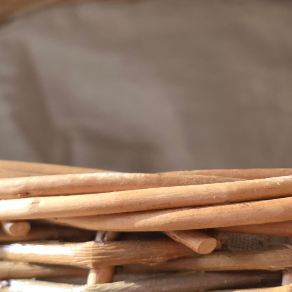 Small Morpeth lined wood basket