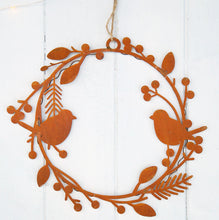 Alternative Rusty Metal Bird Wreath