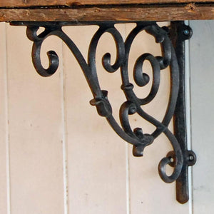 Alnwick antique design cast iron wall shelf bracket