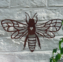 Vintage rusty metal bee garden wall art plaque