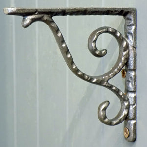 Cotswold cast metal antique design shelf bracket