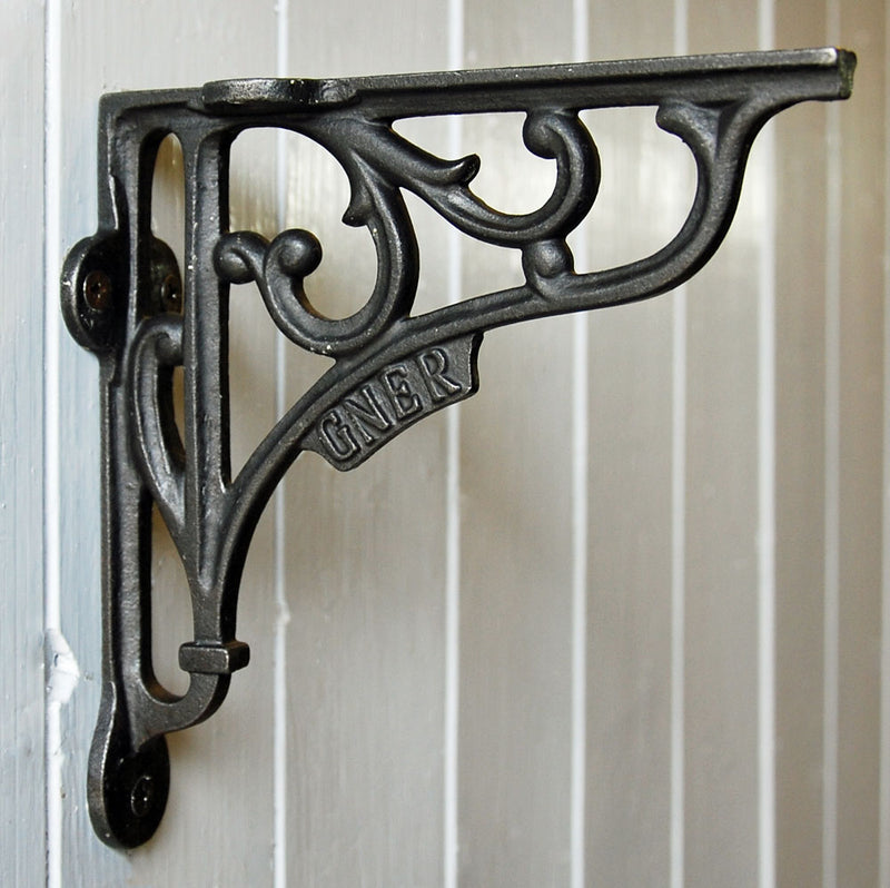 Cast metal vintage style GNER wall shelf bracket